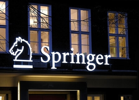 springer+building+berlin+at+night