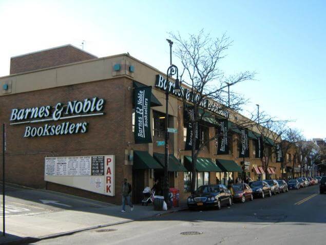 barnes noble forest hills