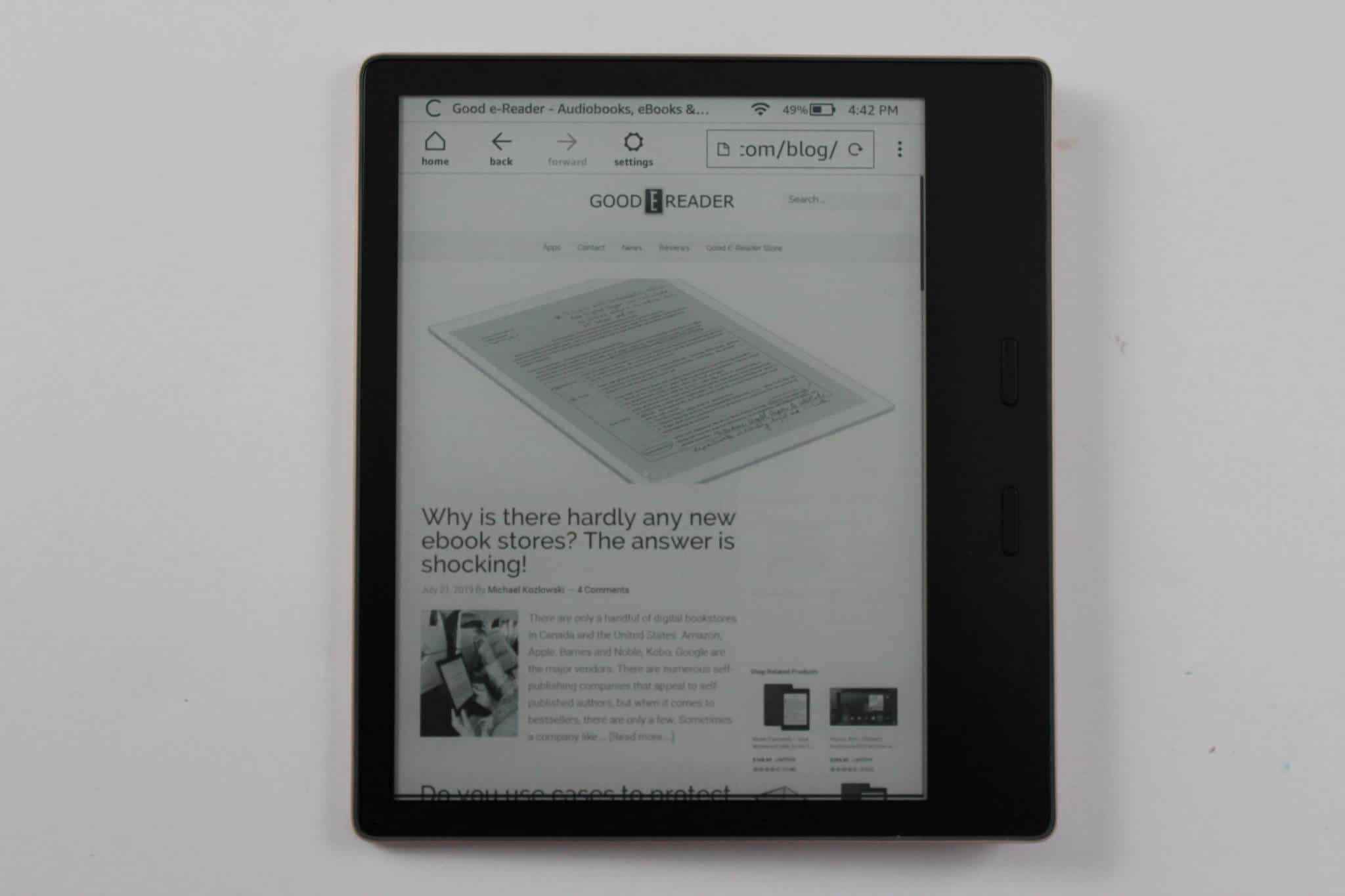 Kobo Forma is a durable, larger take on Kindle Oasis
