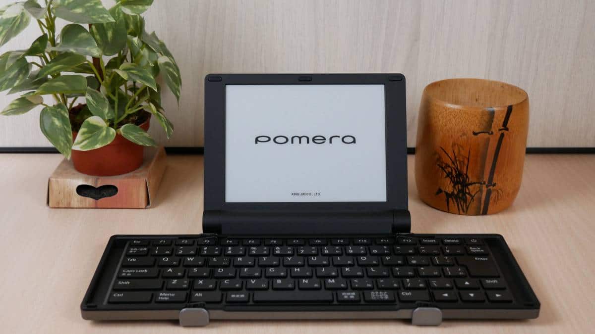 Digital Memo Pomera DM30 – E INK Typewriter Review - Good e-Reader