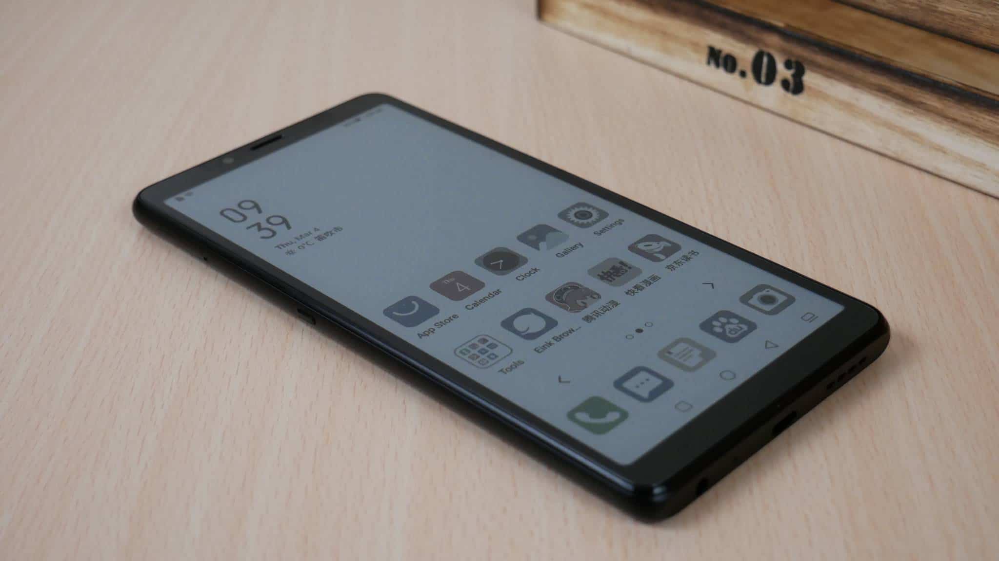 The E-Ink Smartphone - One Charge Lasts Two Weeks 