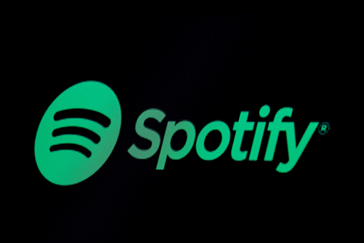 Spotify waging media war against Apple Good eReader