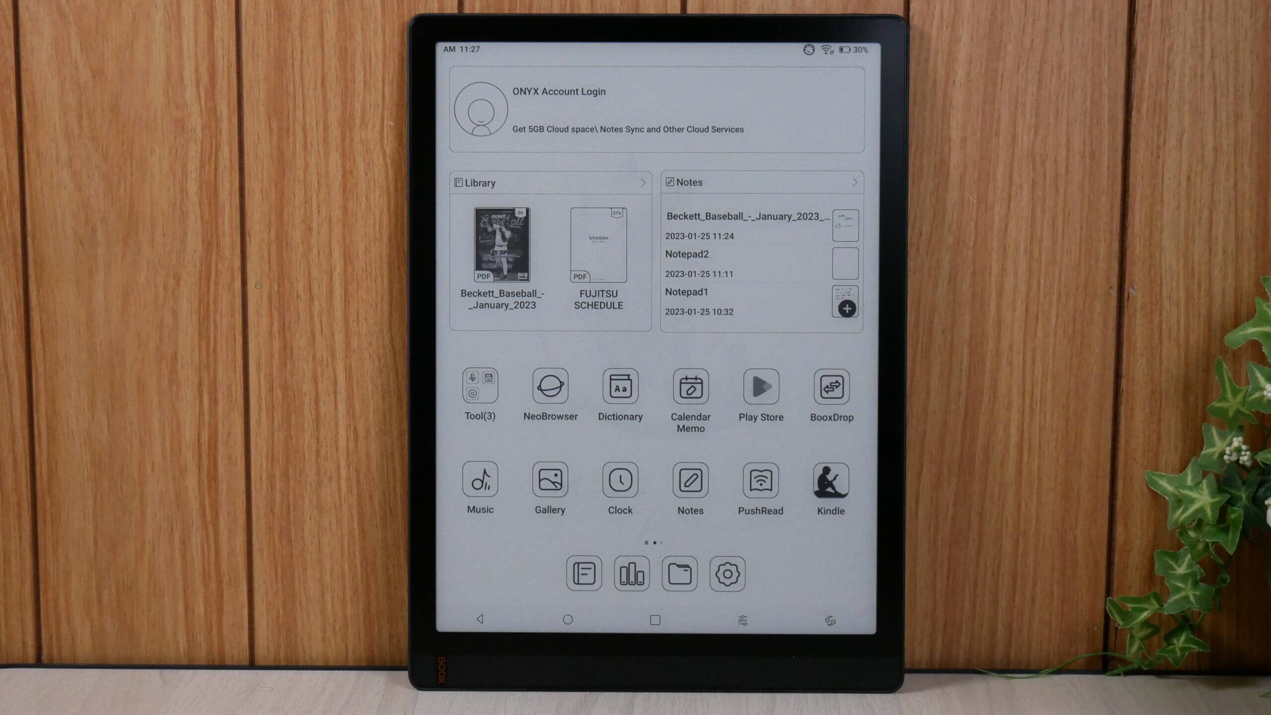 Onyx Boox Darwin 8 e-reader review: Practical and recognisable