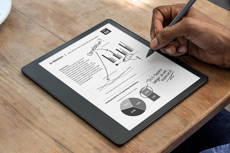 E Ink demos a folding e-reader that can also take notes - The Verge