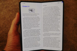 ebook on foldable phone Google Play Books Update