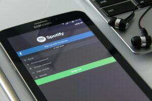 Spotify is Working to Stop to Copyright Threat From AI Music