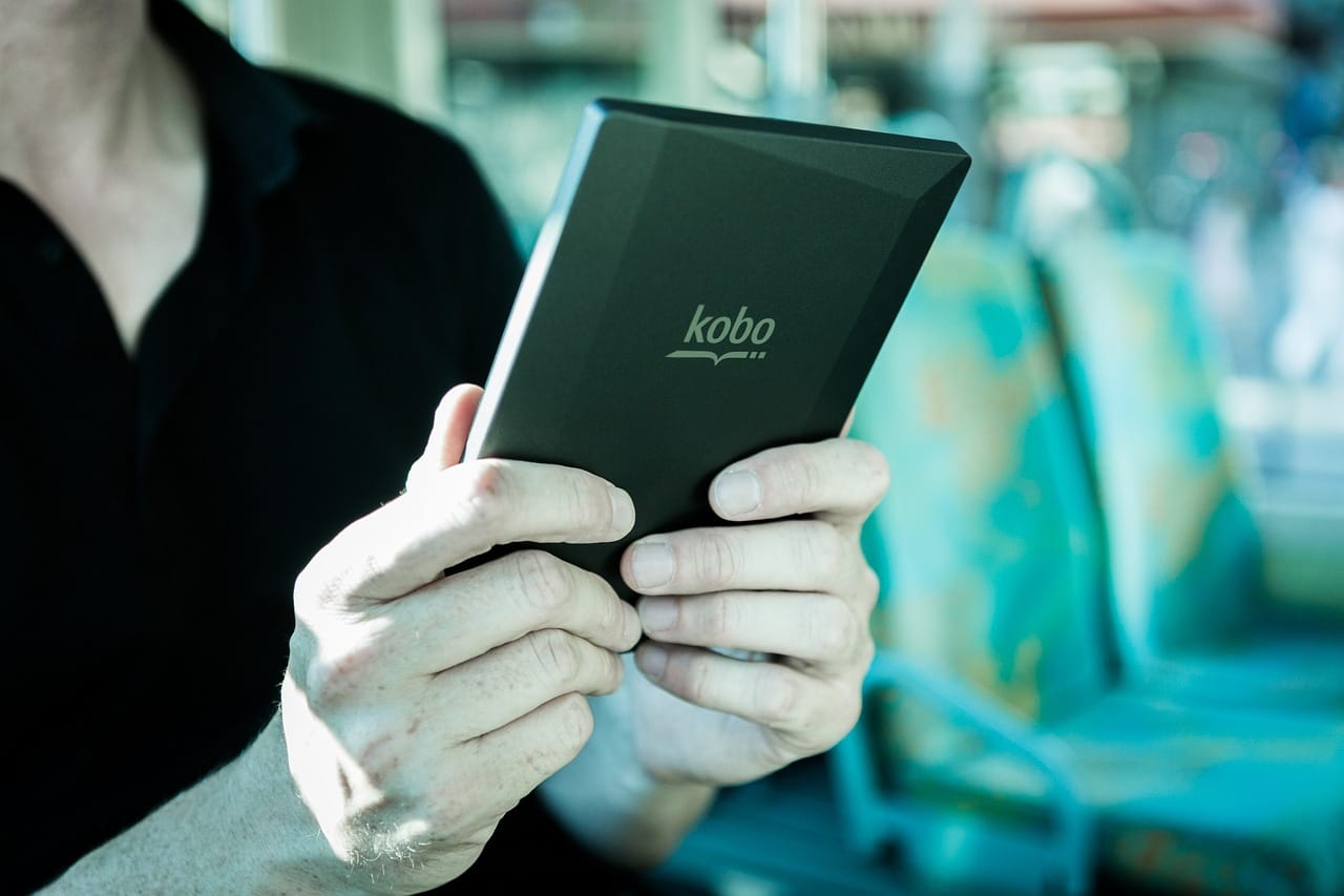 Kobo ereader on the bus